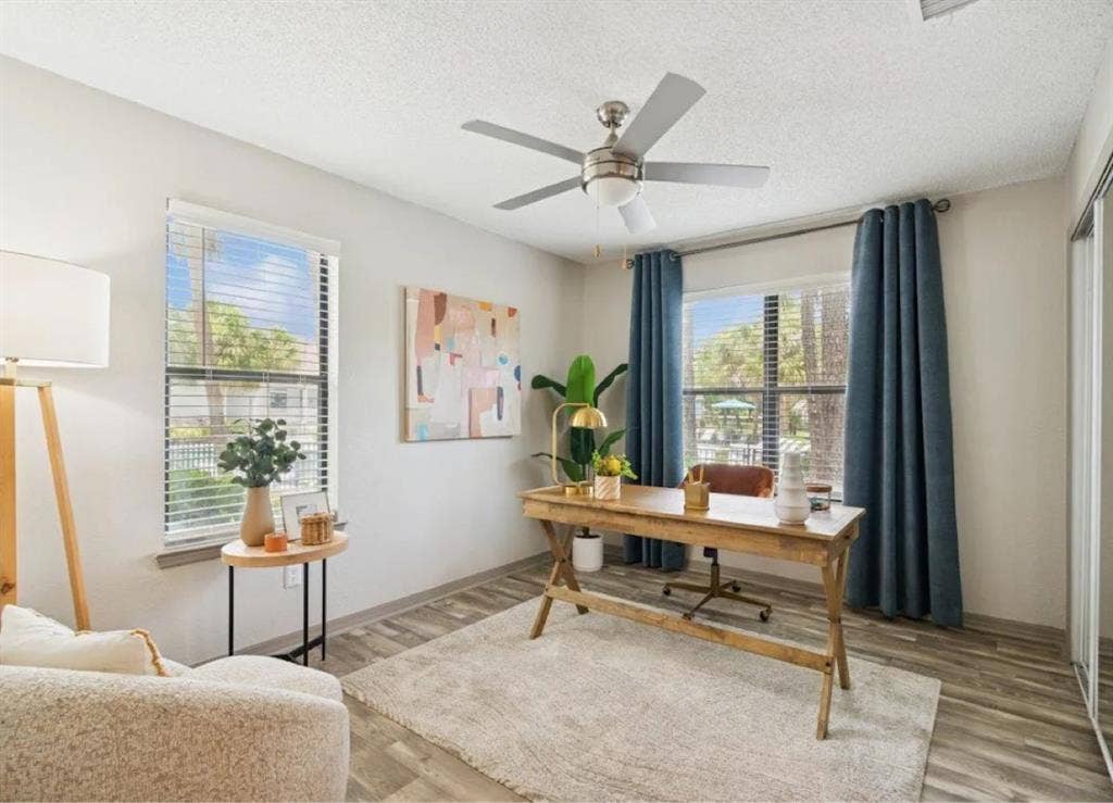 Fully Renovated 4x4 Lease Takeover