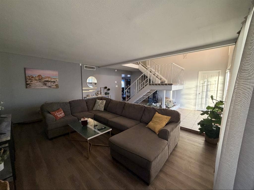 Large room for rent!!
