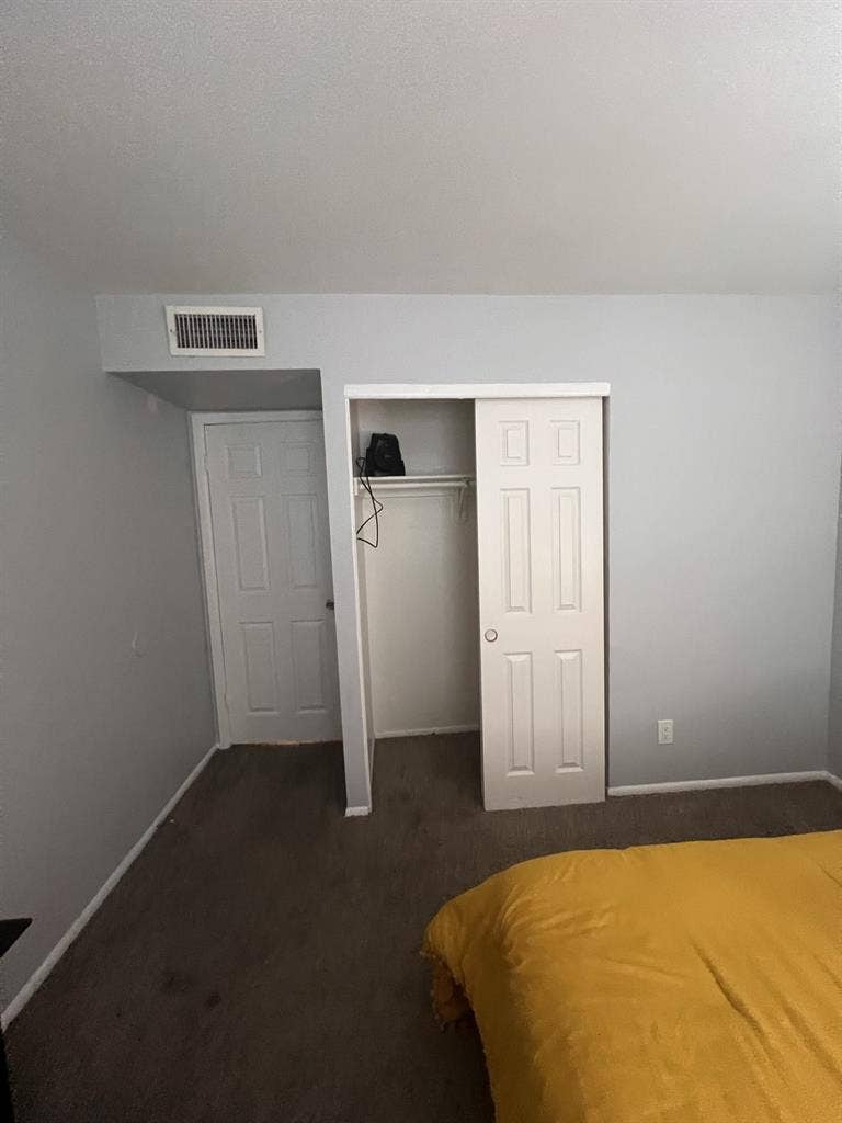 Large room for rent!!