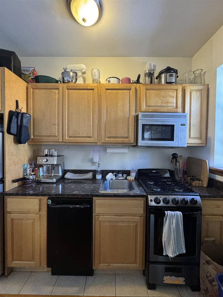 Bright, spacious room in UWS