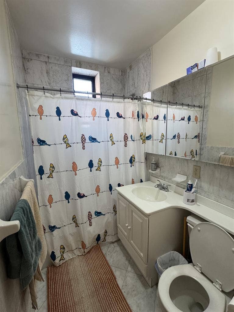 Bright, spacious room in UWS
