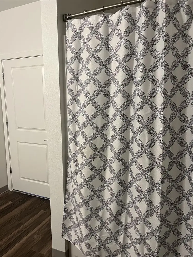 LEASE TAKEOVER FURNISHED IN SIERRA