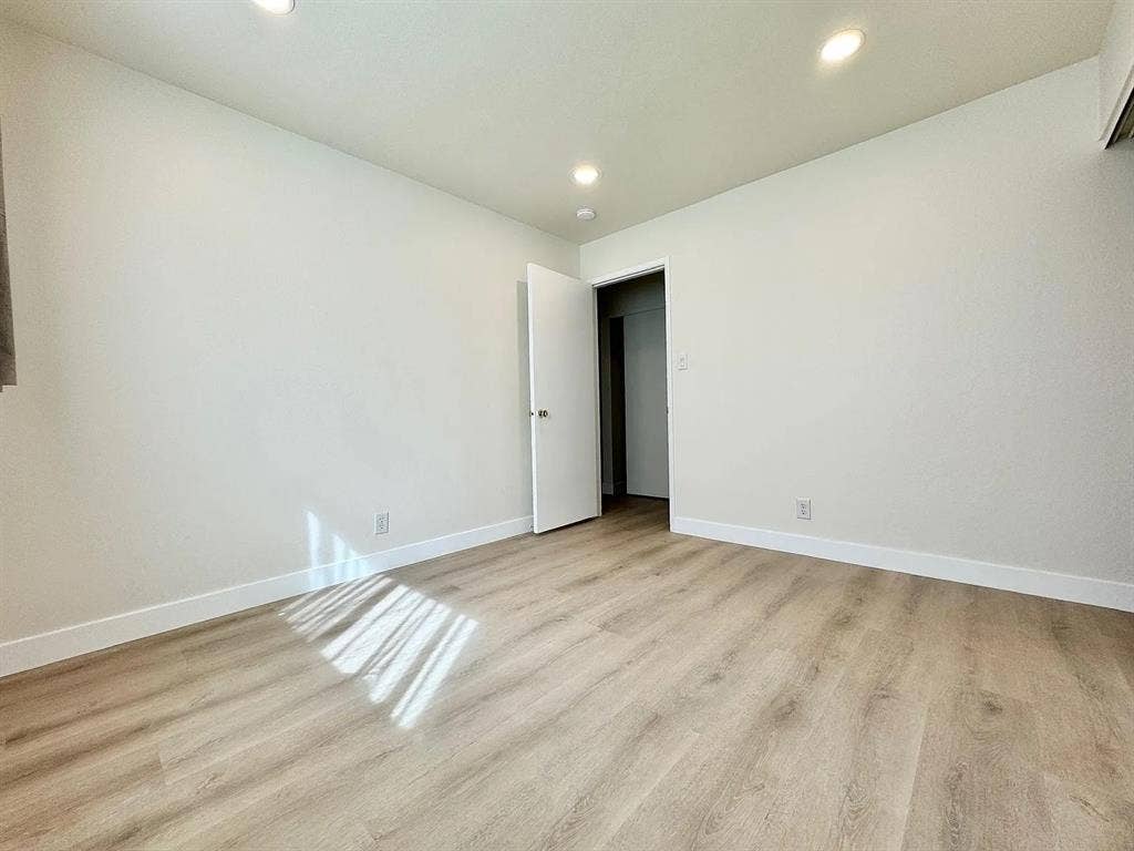 Room Available In Blossom Court