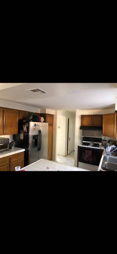 Room in Chino $650