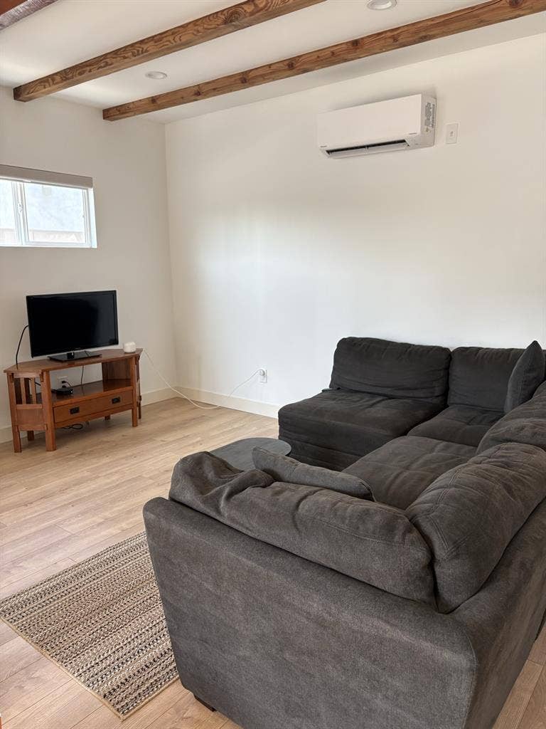 Guest House 2bed/1bath