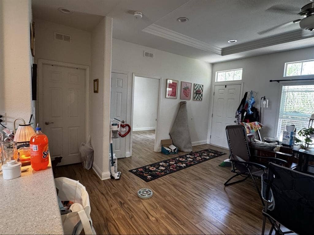 2 ROOMS AVAILABLE