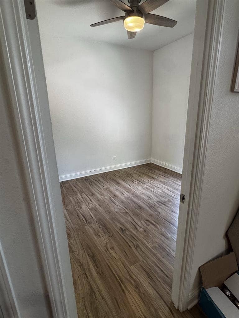 2 ROOMS AVAILABLE