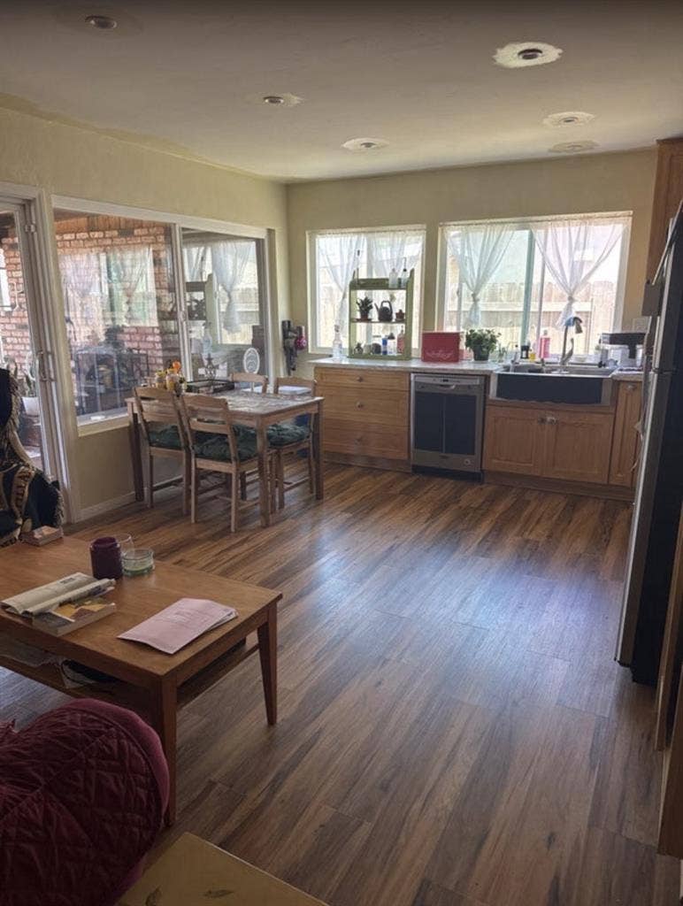 Small bedroom for rent Mira Mesa