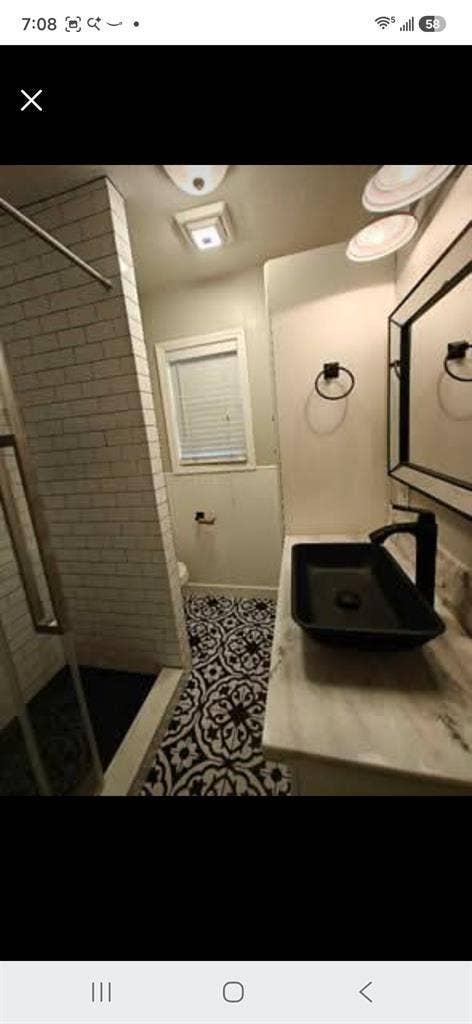 Private room for male Aug. 1