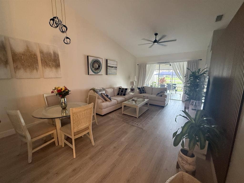 Amazing room Naples Orange Blossom