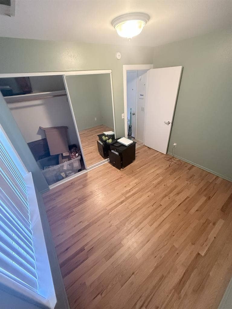 College student room for rent