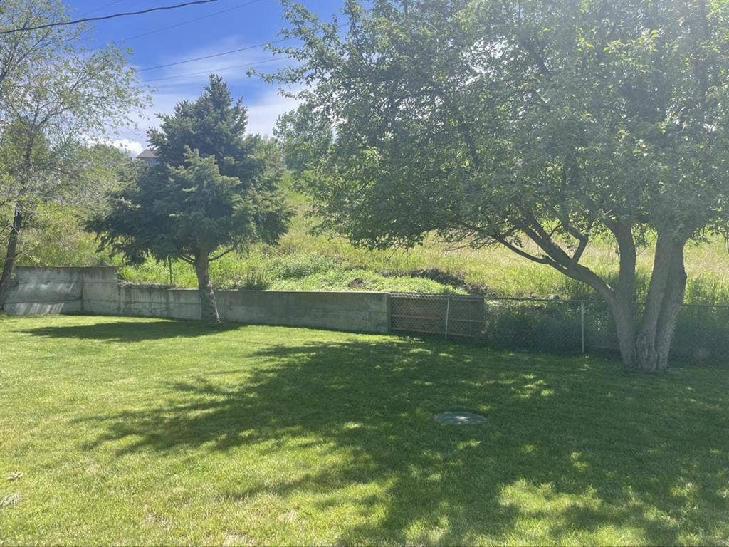 Seeking co-living rommate