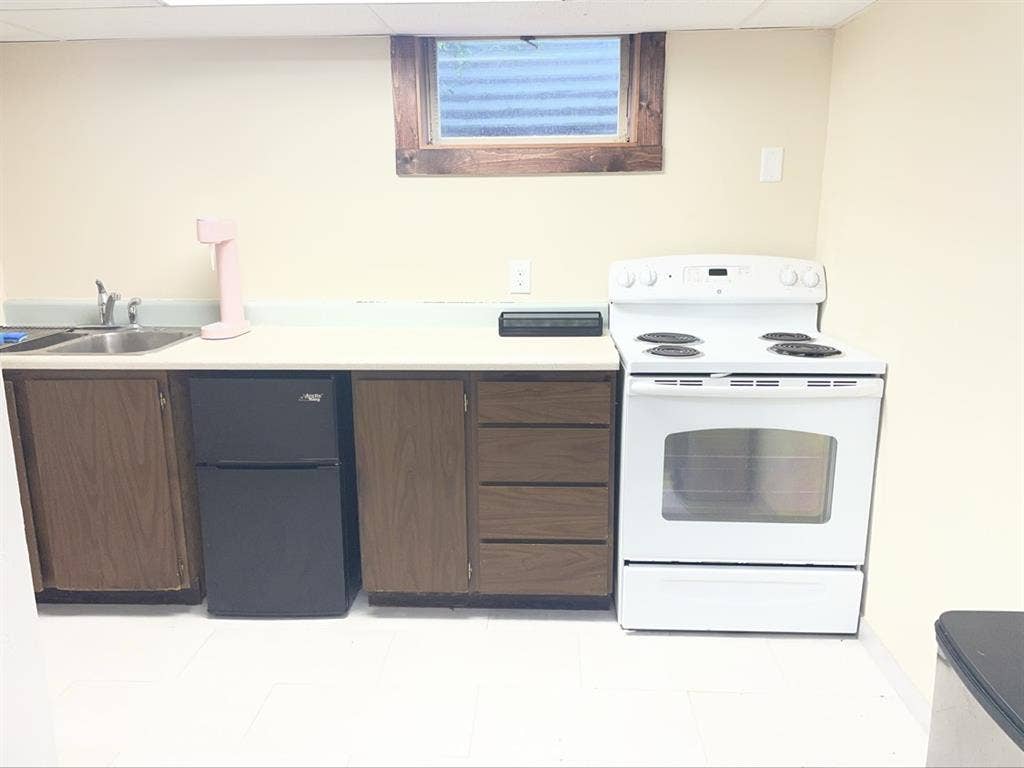 Seeking co-living rommate