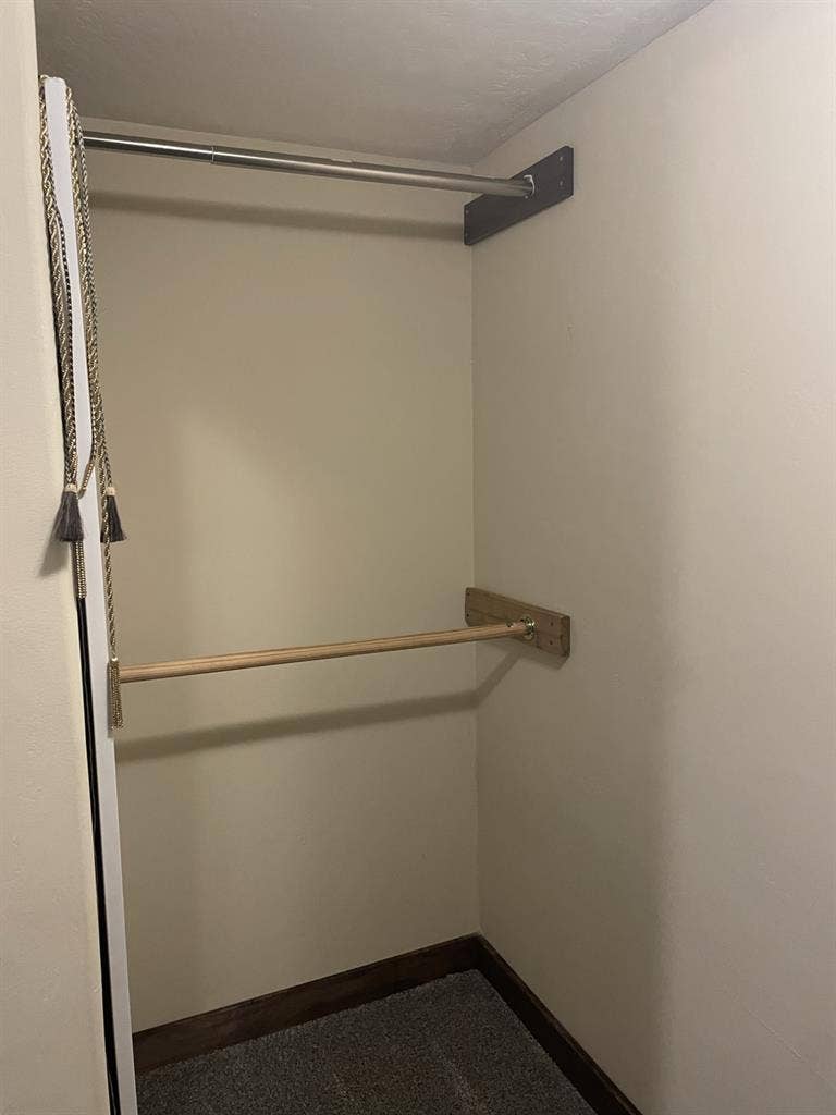 Seeking co-living rommate