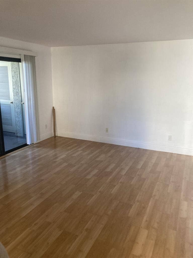 Roommate Wanted. 38M/dog