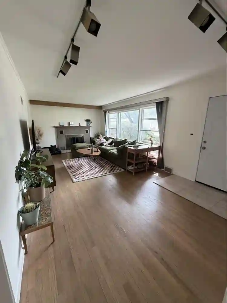 Room for rent (park ridge)