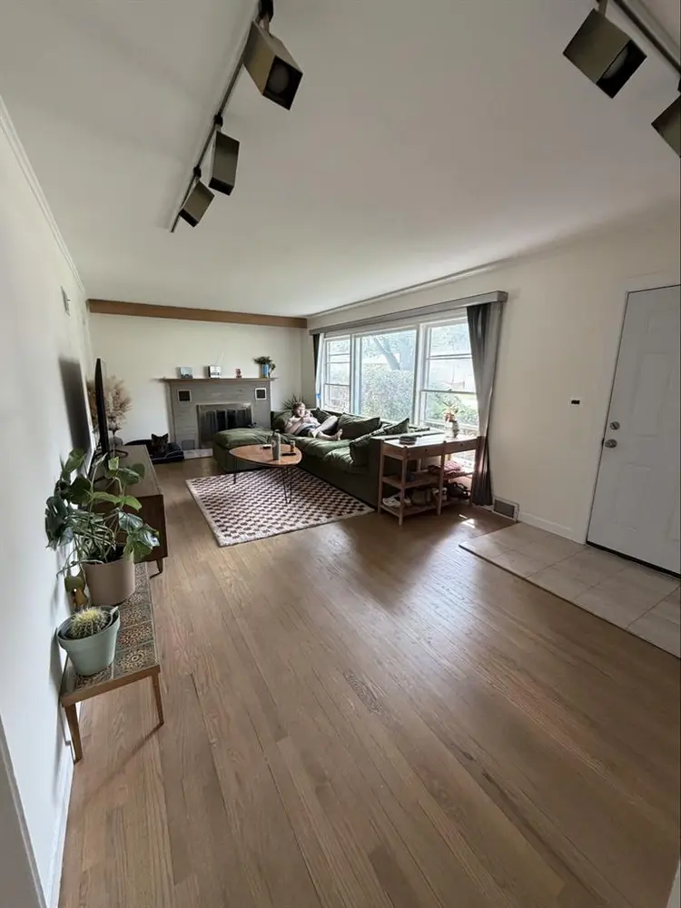 Room for rent (park ridge)