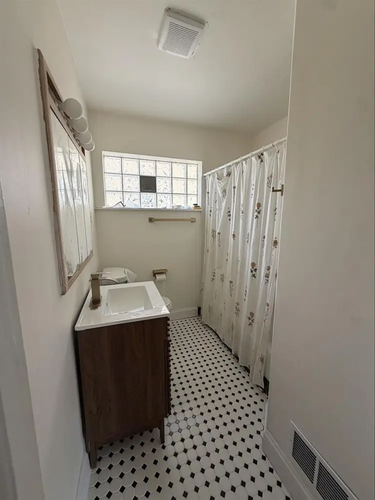 Room for rent (park ridge)