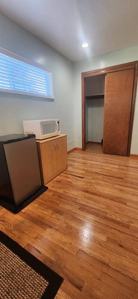 Private room for rent single person