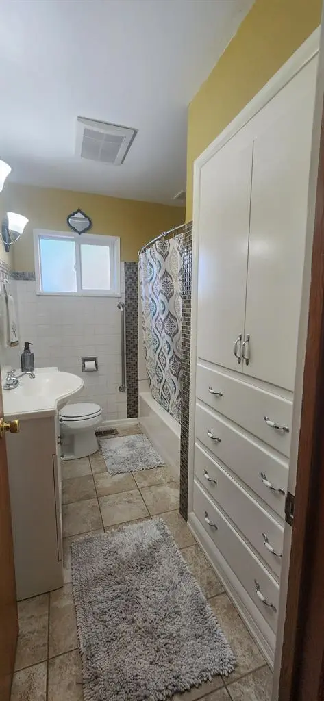 Private room for rent single person