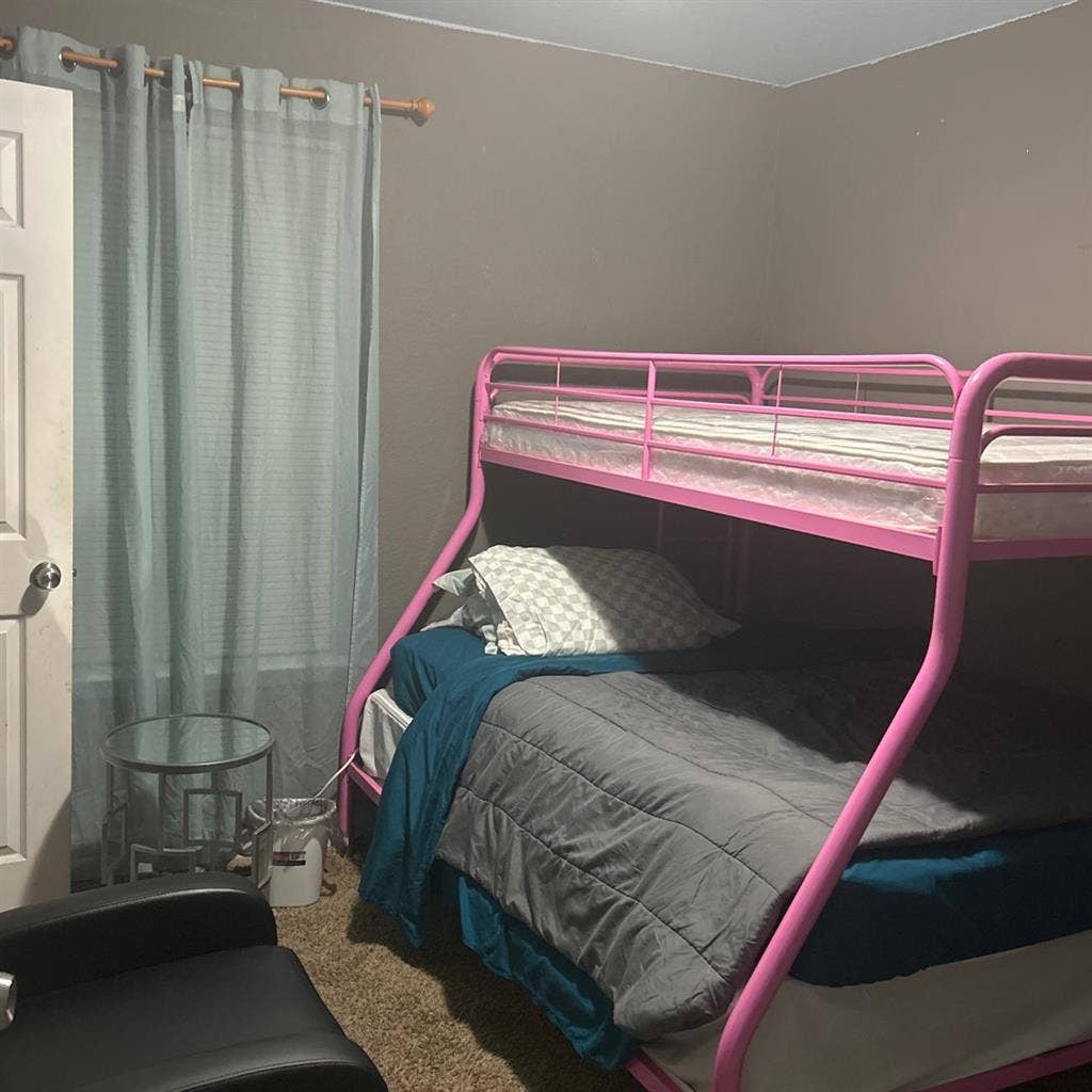 Only comes with room and bathroom