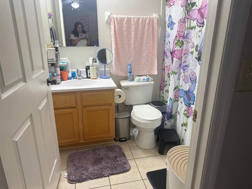 Lease Takeover for Furnished Room