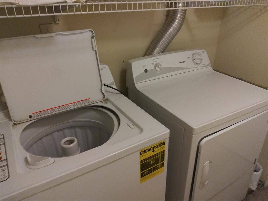 Private bed and bath in Greenacres