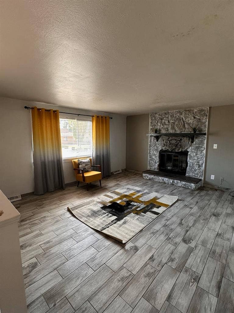 Lovely room available