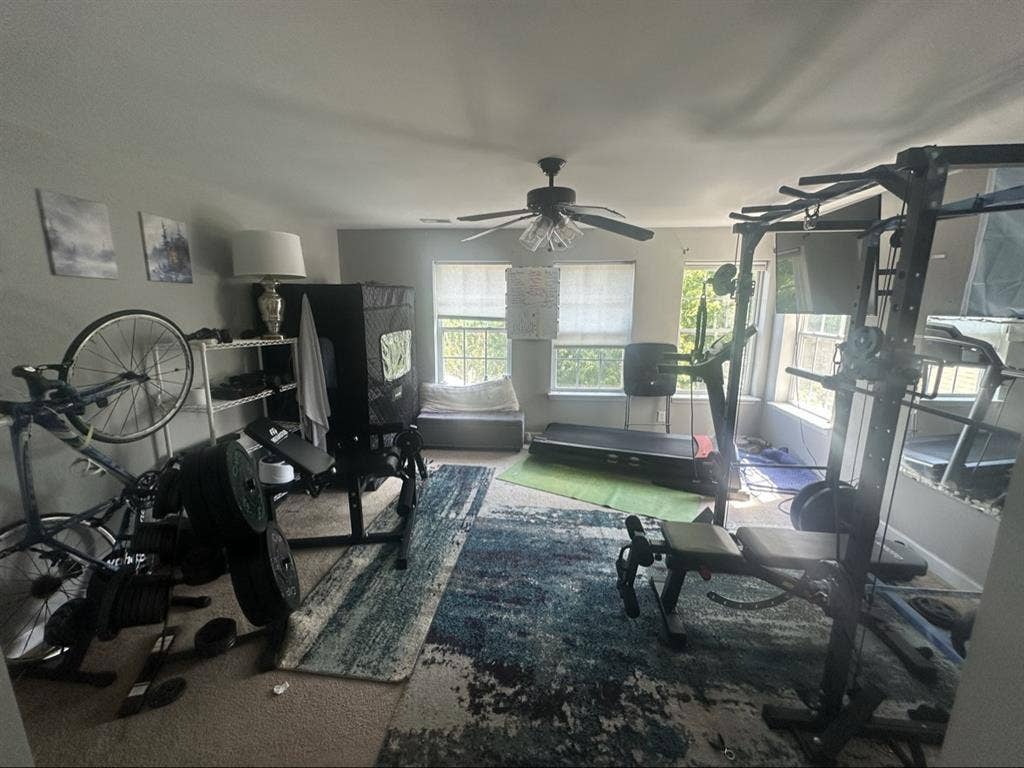 2 Bdrm Suite, w/ 1 bath + loft