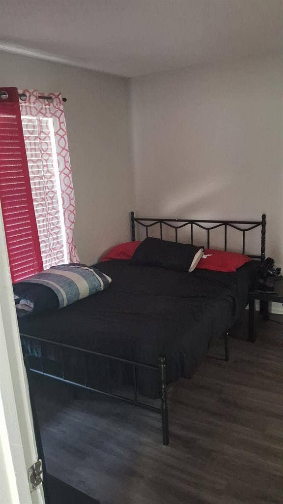 Room for rent ASAp