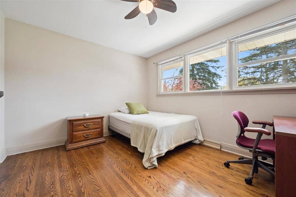 6 bedroom 3 bath house
