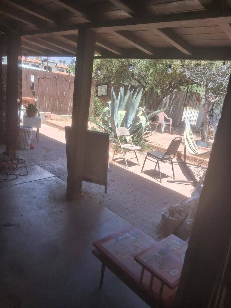 600 a month 2k sq ft
