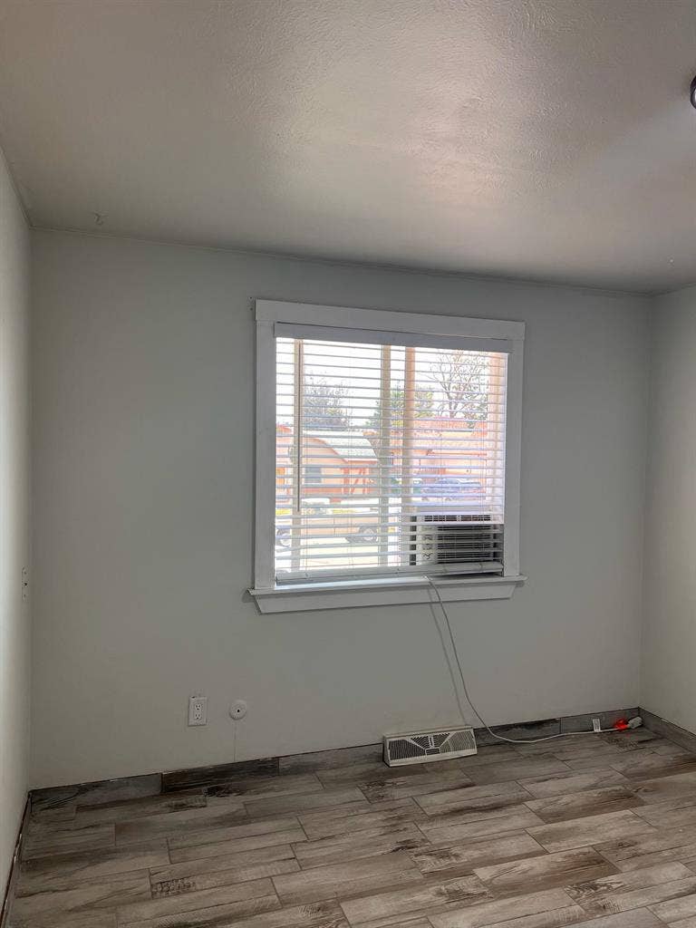 Comfy room in Lakewood