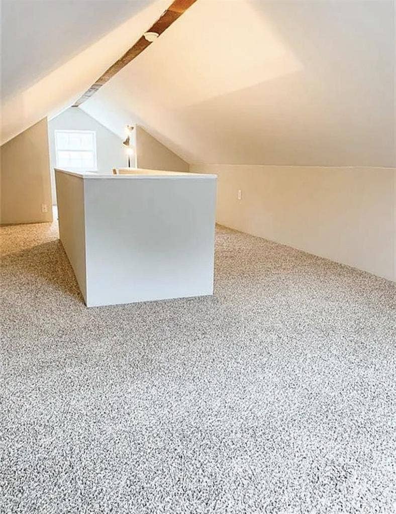 Looking for 3rd roommate!