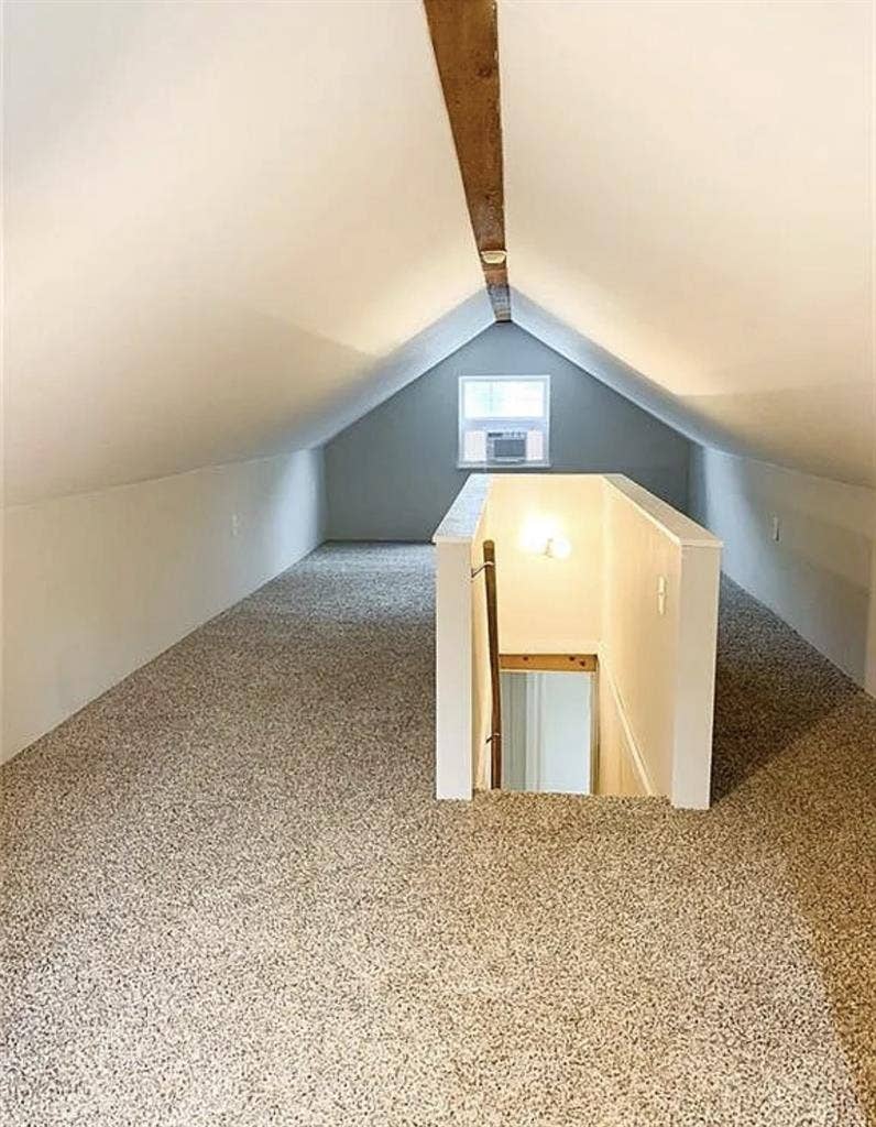 Looking for 3rd roommate!