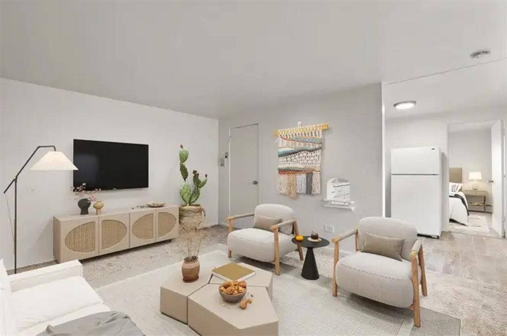 Fully Furnished 1 bed, 1 bath