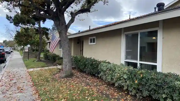Room in W.Garden Grove (Utils incl)