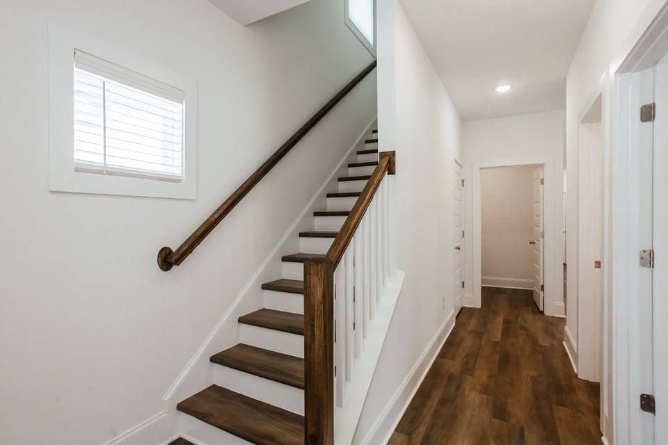 4br Home for Rent ~1milefrom Campus