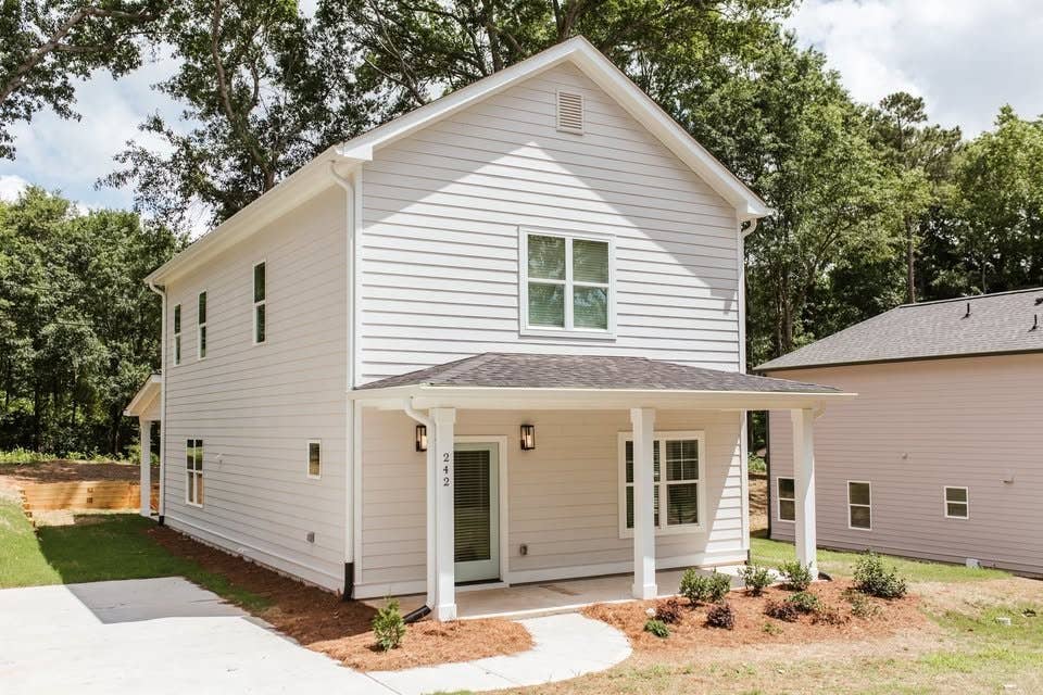 4br Home for Rent ~1milefrom Campus