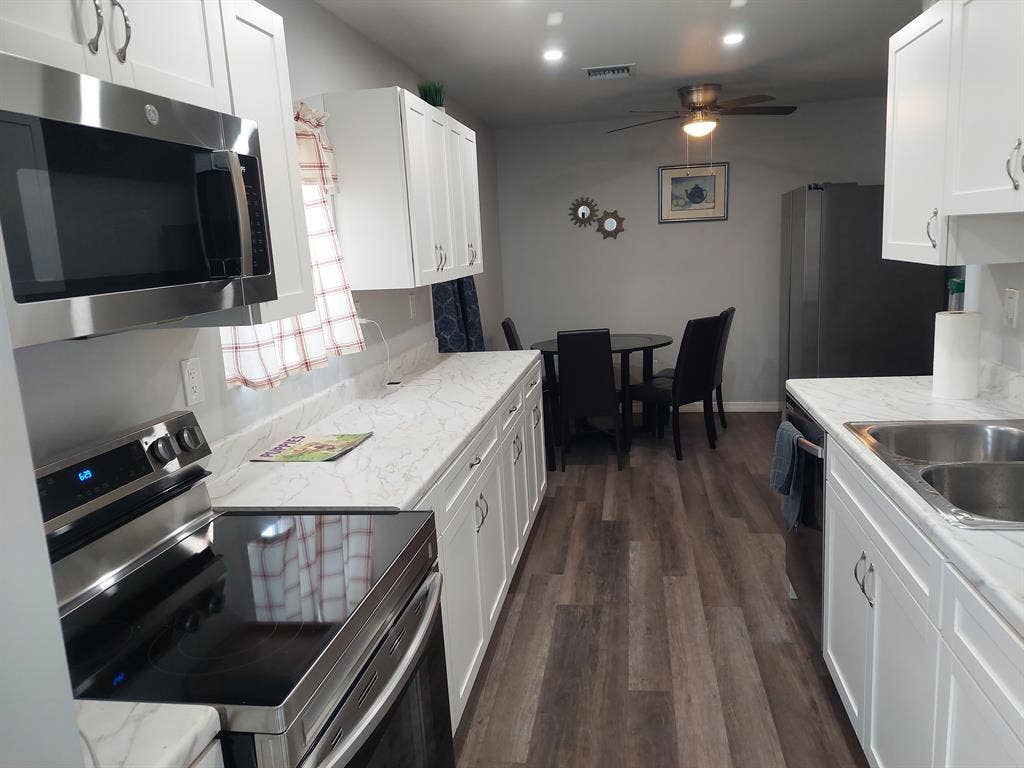 Room for rent with utilities