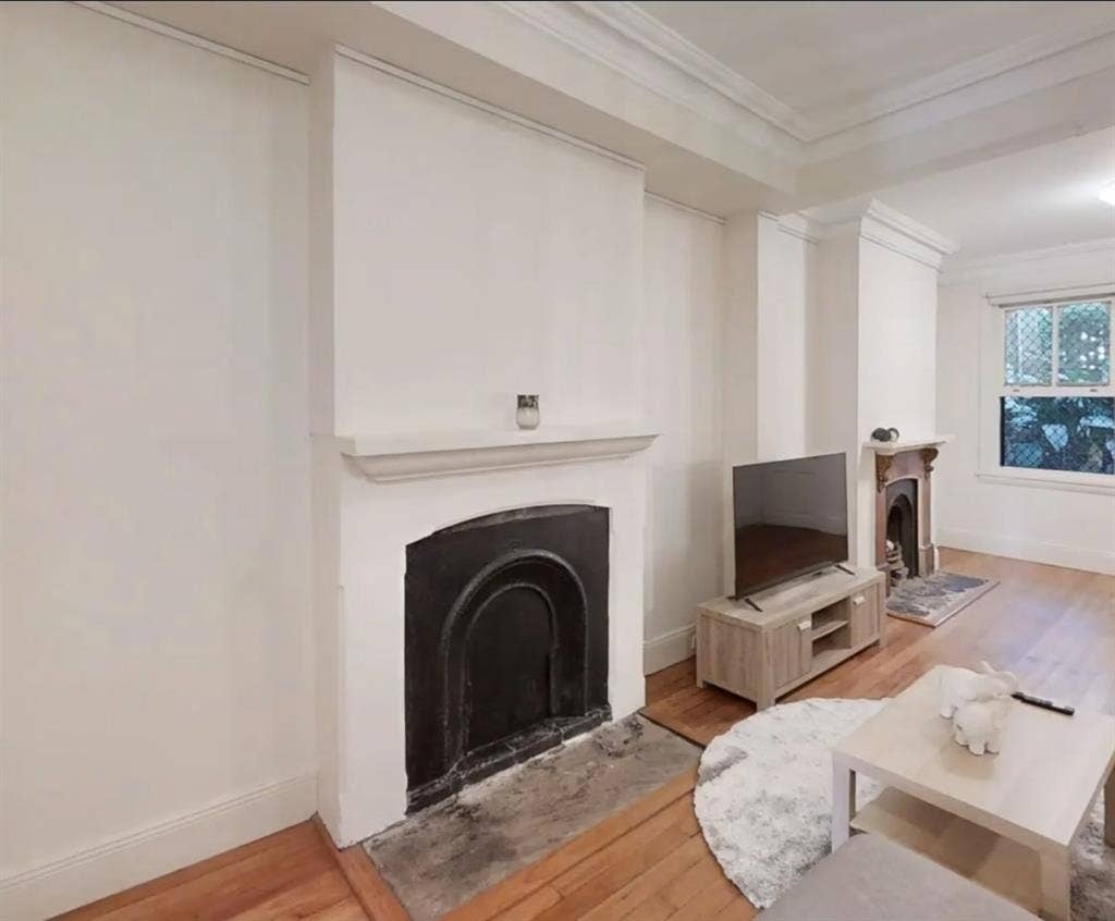 Pyrmont NSW /$280 Pw