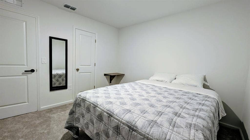Private Room in Brand New Home