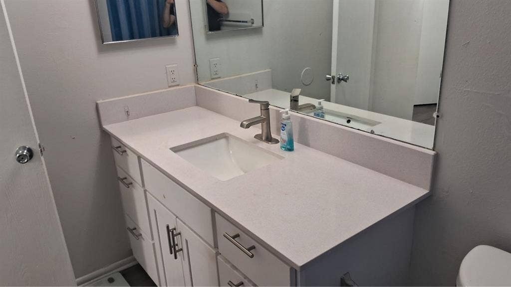 Looking for roommate!! Sooon:)