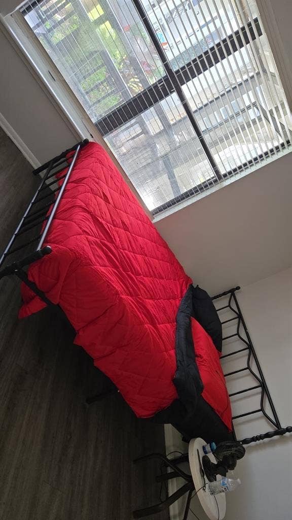 Looking for roommate!! Sooon:)