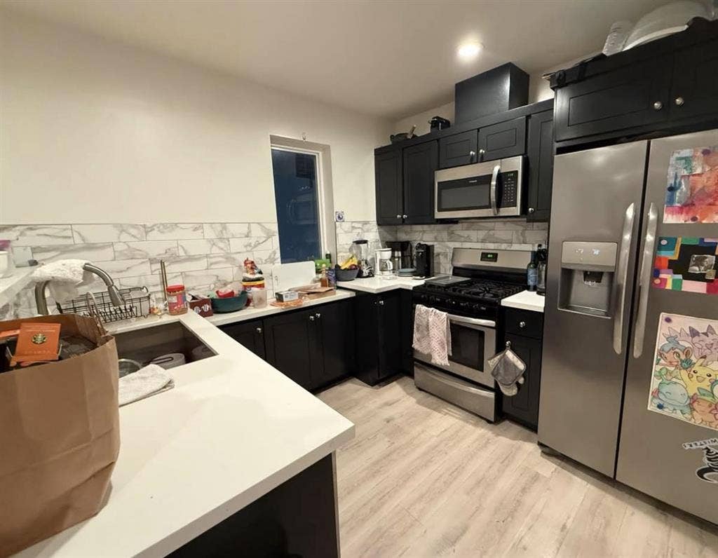 1b1b in 4b4b townhouse