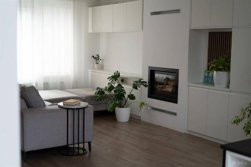 Large Double Room in Dublin 12