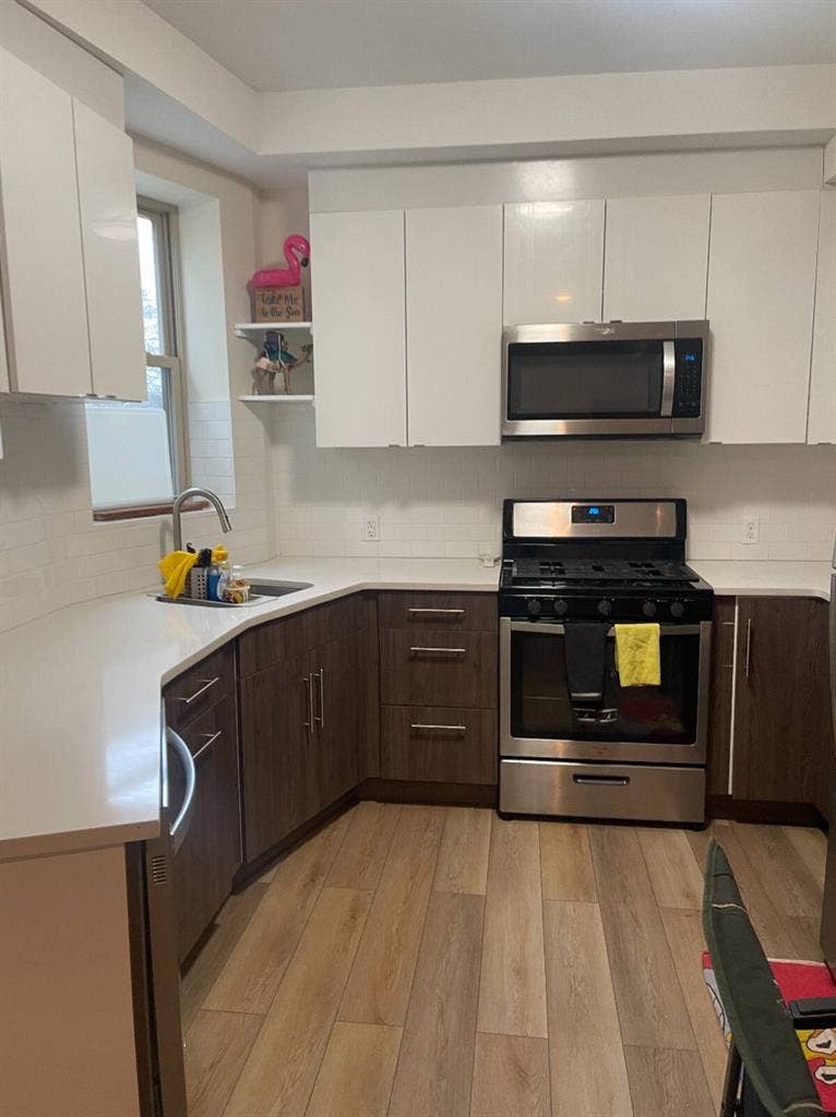 $1,150 Newly Built Apt Furnish