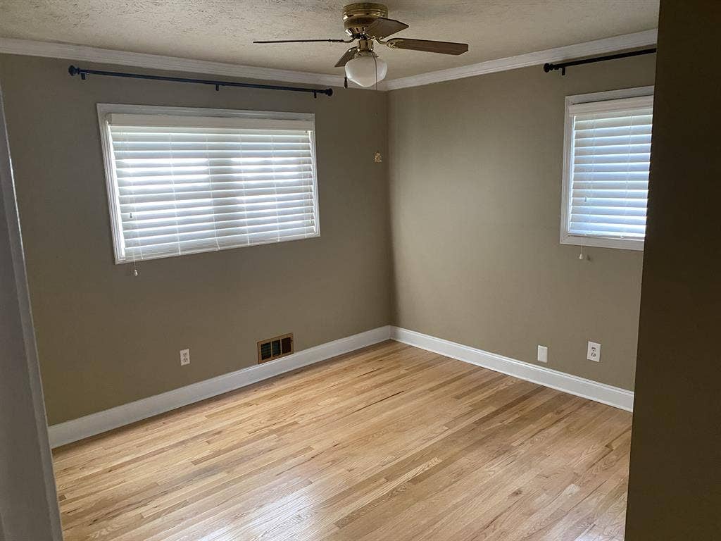 Private room/bathroom - Woodstock