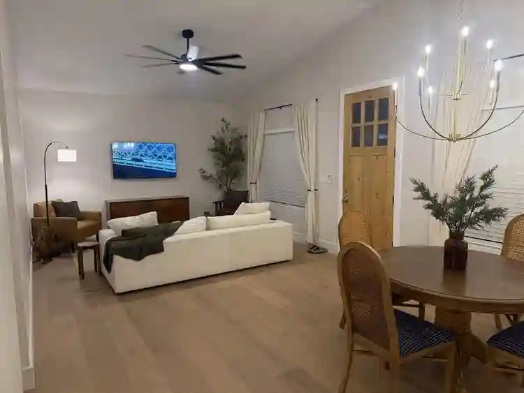 Brand New Guesthouse In Mesa