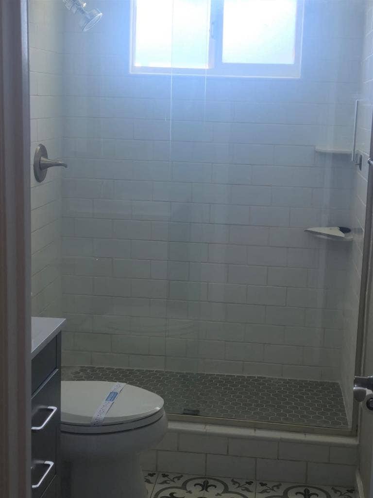 Looking for a roommate